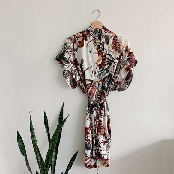 Dress Forum Kimono dress coverup robe - Picture 5 of 10